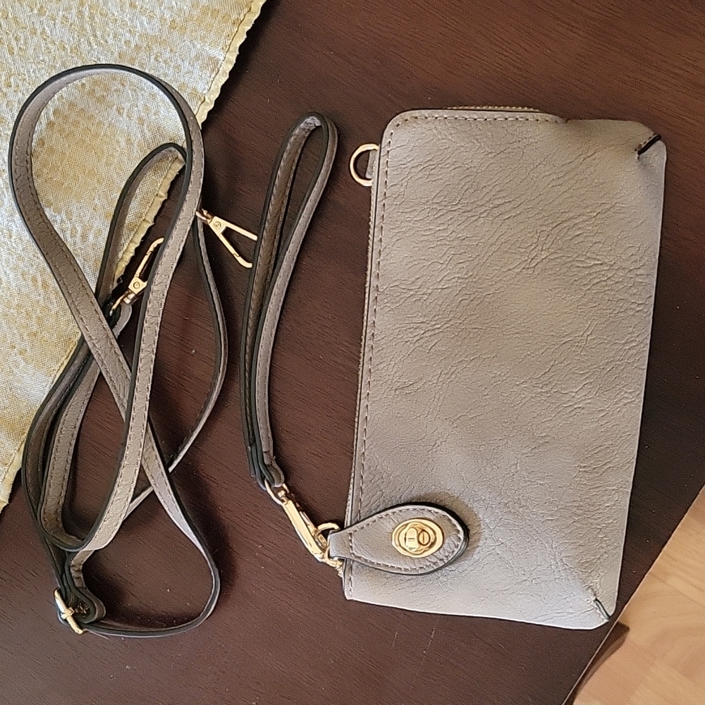 Wristlet